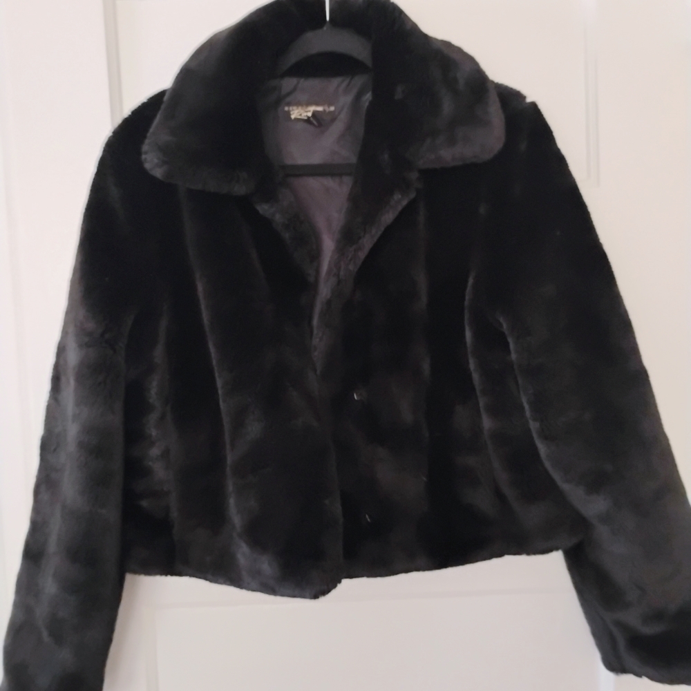 Elegant Black Teddy Jacket